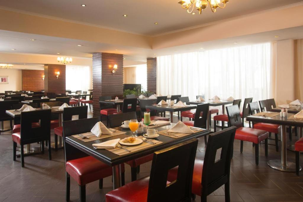 Porto Sokhna Beach Resort Айн Сохна Екстериор снимка