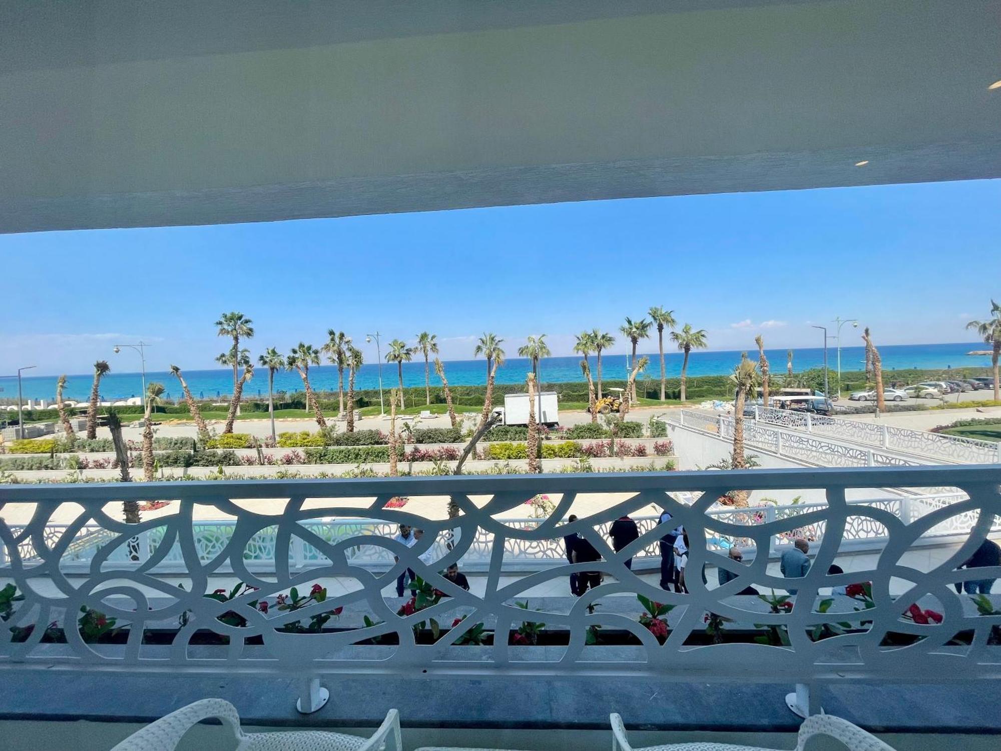 Porto Sokhna Beach Resort Айн Сохна Екстериор снимка