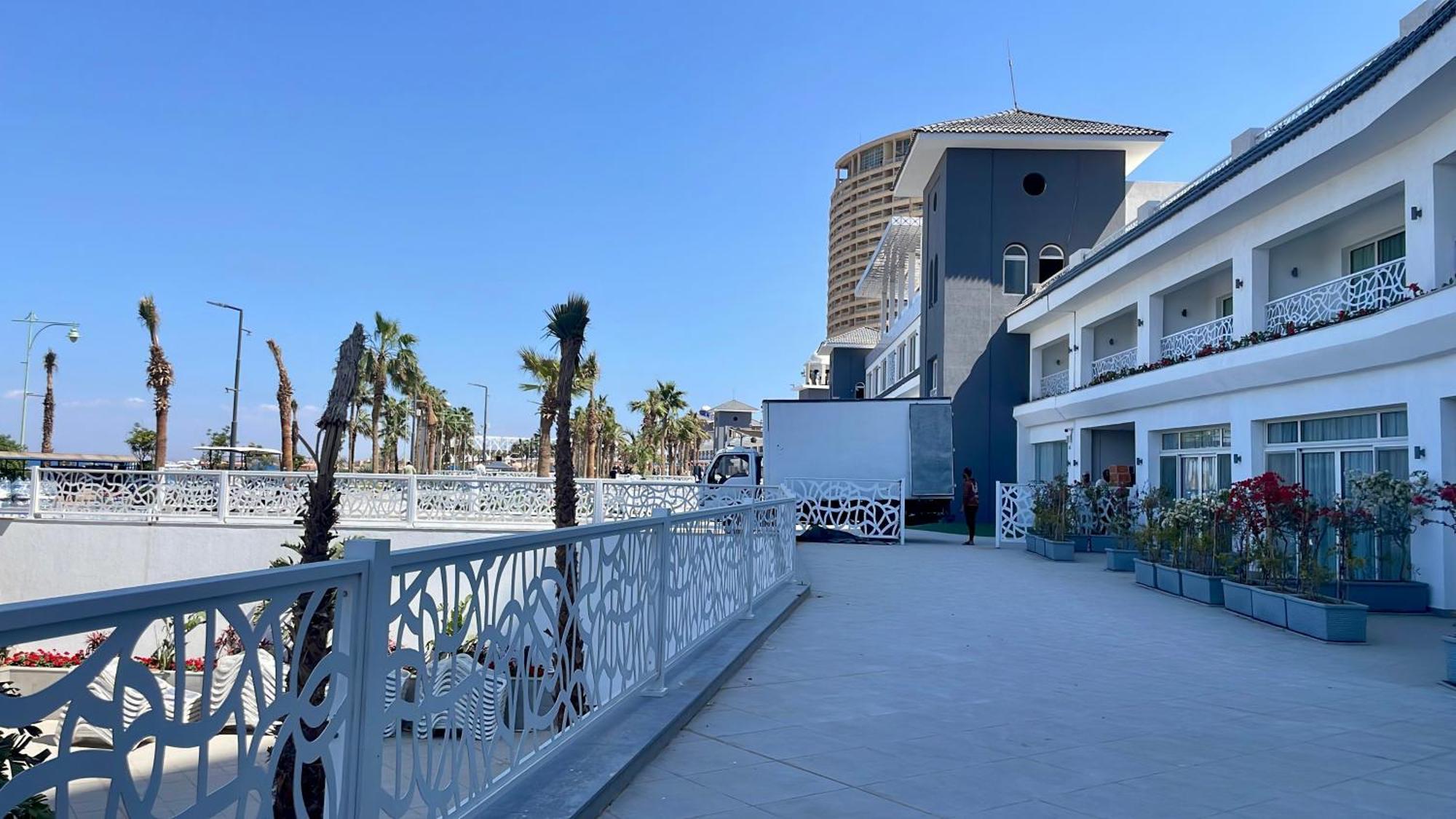 Porto Sokhna Beach Resort Айн Сохна Екстериор снимка