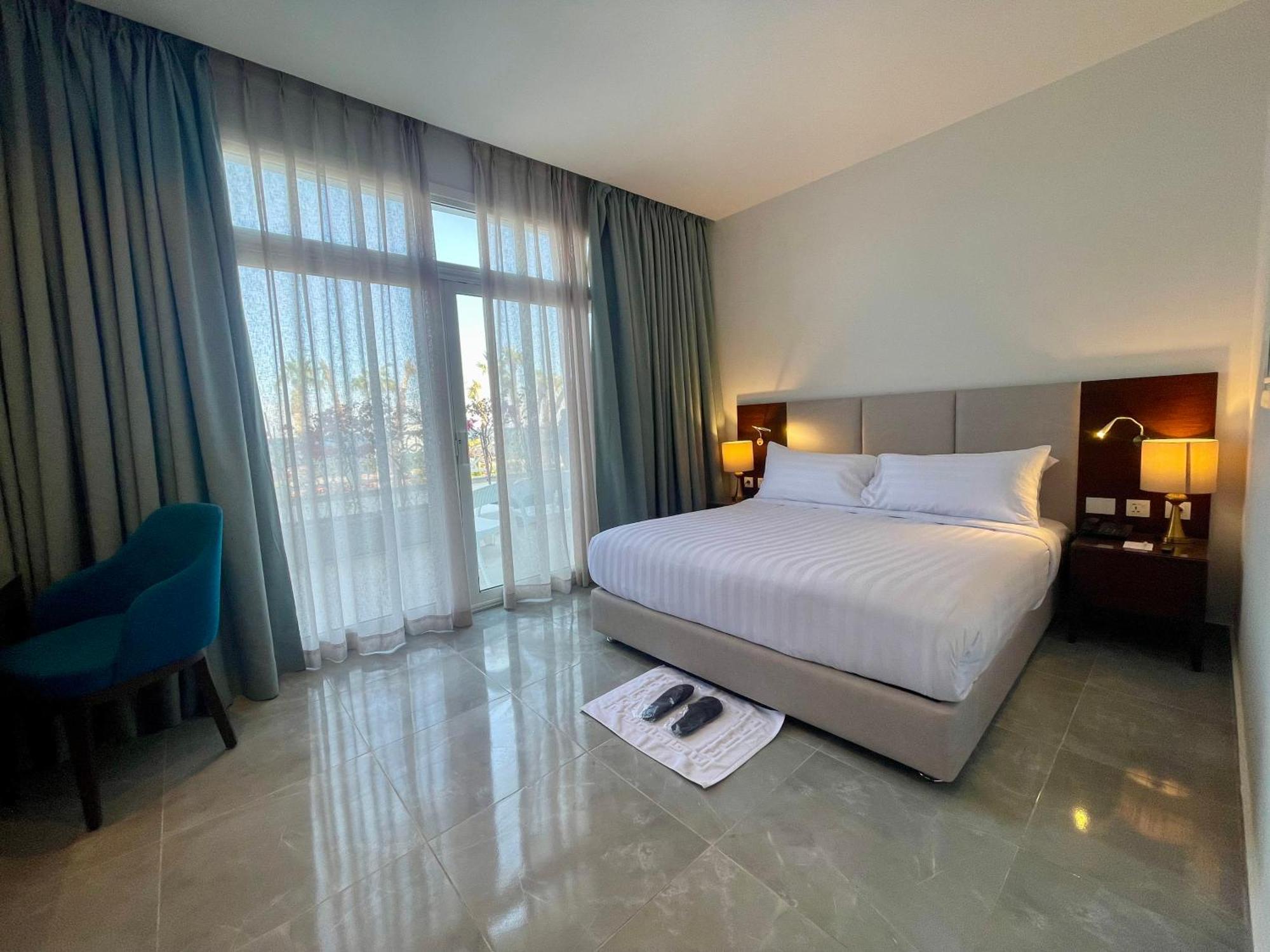 Porto Sokhna Beach Resort Айн Сохна Екстериор снимка