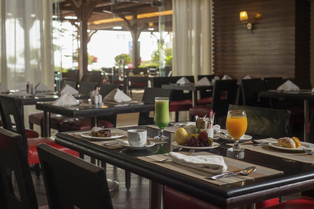 Porto Sokhna Beach Resort Айн Сохна Екстериор снимка
