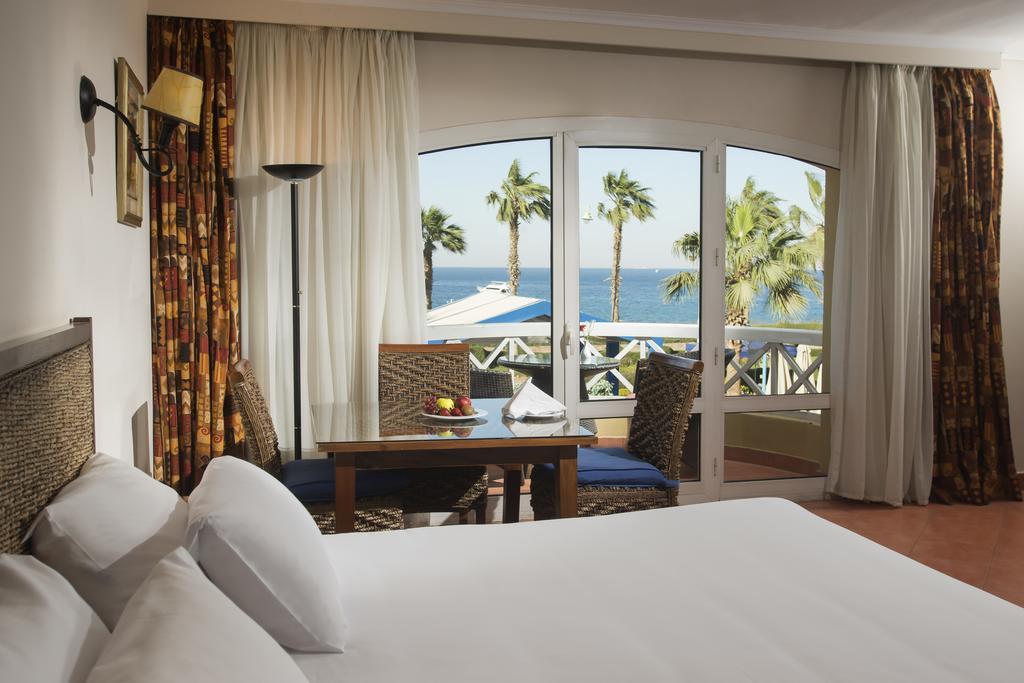 Porto Sokhna Beach Resort Айн Сохна Екстериор снимка